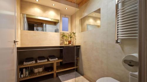 Ванна кімната в Apartamento La Buhardilla