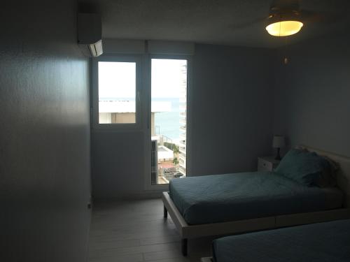 Postel nebo postele na pokoji v ubytování Beach Rental LUX Apt 3BR-2BTH+Sofabed+City & Ocean View