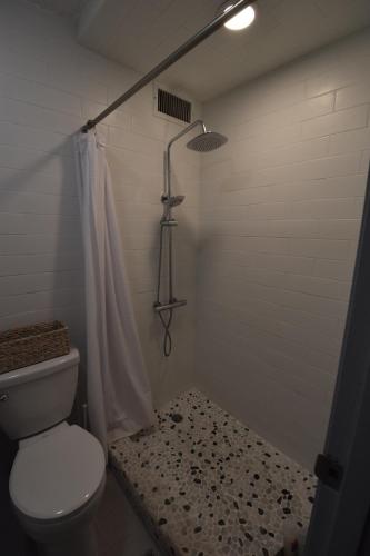 Koupelna v ubytování Beach Rental LUX Apt 3BR-2BTH+Sofabed+City & Ocean View