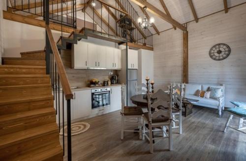 Η κουζίνα ή μικρή κουζίνα στο Chalet edelweiss preveza