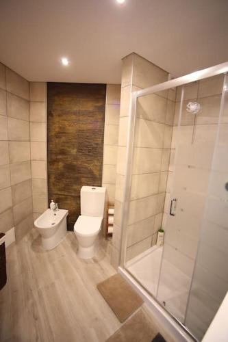 Girassol - Bright, modern, well located Apartment