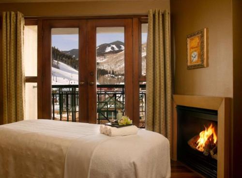 Ένα ή περισσότερα κρεβάτια σε δωμάτιο στο Beaver Creek Park Hyatt 3 Bedroom Residence