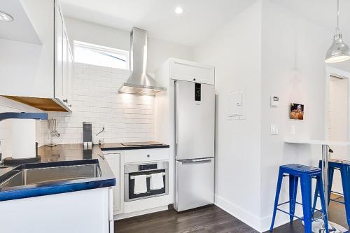 Riverfront Condo – Photos 5