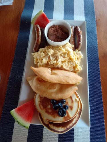 LadyvilleにあるThe BNB on Triggerfish Close to the airportの鍋
