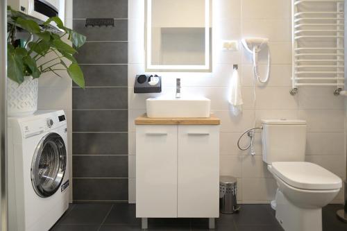 Ένα μπάνιο στο Apartamenty Zwierzyniec