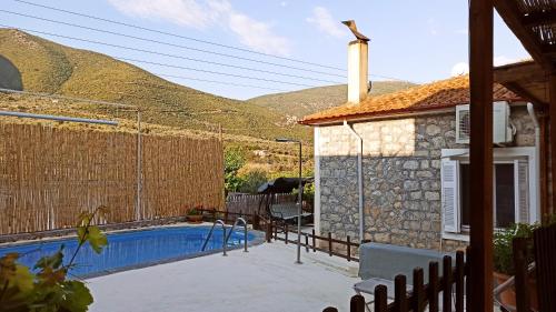 Fotografia z galérie ubytovania Armonia - fully accessible villa with swimming pool v destinácii antické Epidauros