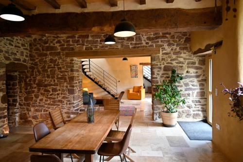 LES CHAMBRES AUX LOUPS en Brocéliande