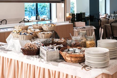 Eten bij of ergens in de buurt van het hotel

