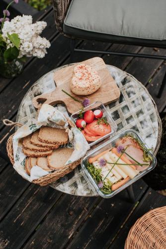 Jídlo v apartmánu nebo okolí