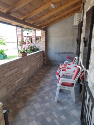 Balkoni atau teres di Apartmani Memić 100 m do plaže, APARTMENTS MEMIĆ ONLY 100M FROM BEACH