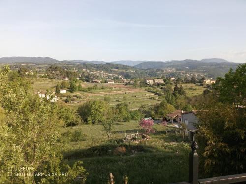 Fotografia z galérie ubytovania maison à Joyeuse sud Ardèche v destinácii Joyeuse