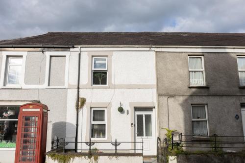 Gallery image of Towy Snug in Llandeilo