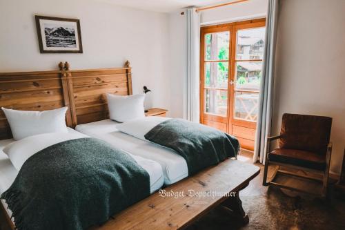Una cama o camas en una habitación de Drachenfels