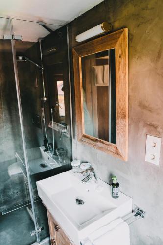 Un baño de Drachenfels