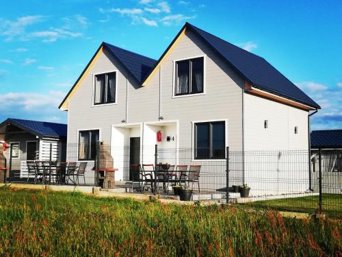 Το κτήριο όπου στεγάζεται  η παραθεριστική κατοικία