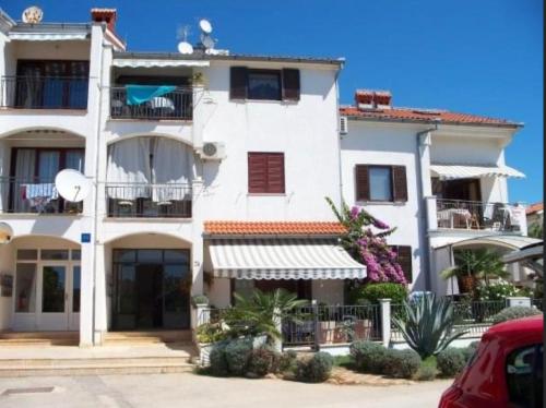 Olivia, seaside apartment in Medulin, Croatia