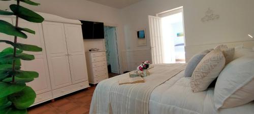 A bed or beds in a room at Villa yasleni