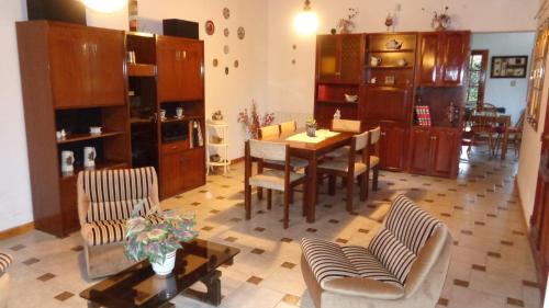 Casa en Chacras de Coria – Photos 4