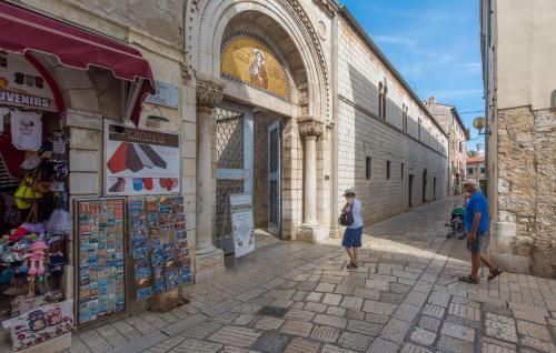 Gallery image of Alice rooms in Poreč
