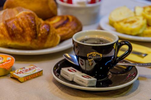 Morgenmad for gæster der bor på Hôtel Veryste & Spa Paris