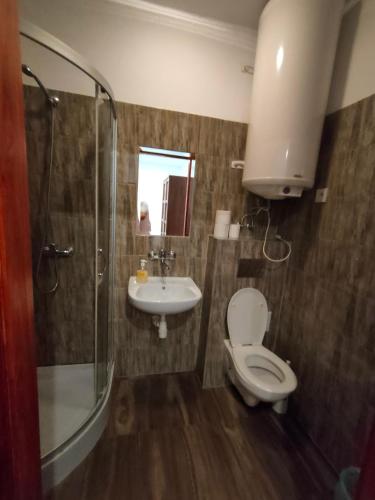 Bilik mandi di Galeria PRL