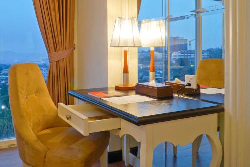 バンダールランプンにあるSwiss-Belhotel Lampungのギャラリーの写真