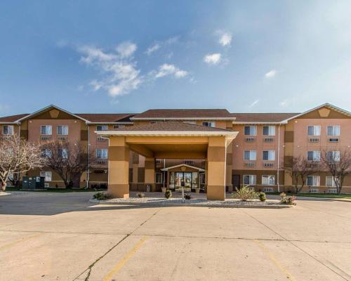 Quality Inn & Suites – Photos 2