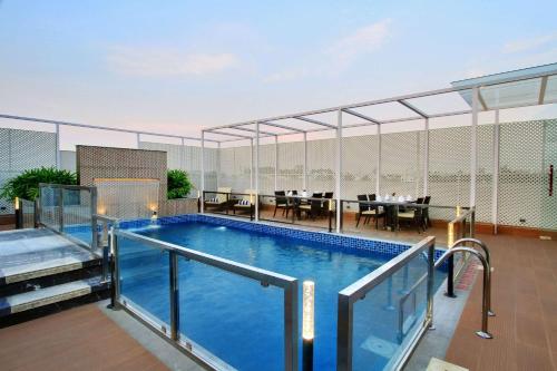 Piscina en o cerca de Comfort Inn Insys