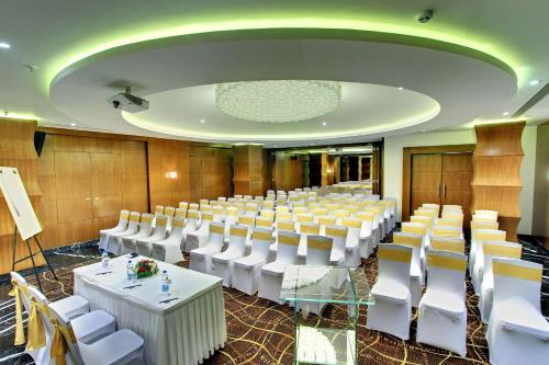 Zona business o sala de conferencias en Comfort Inn Insys