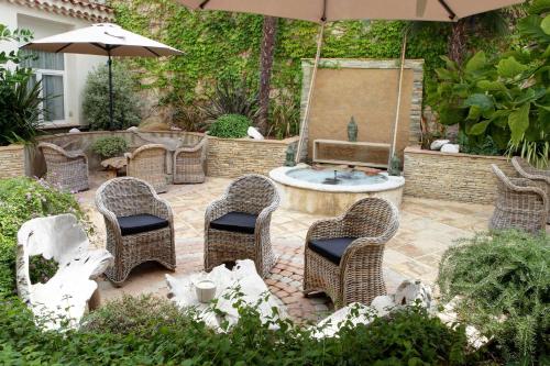 Best Western Premier Le Patio des Artistes Wellness Jacuzzi photo 45