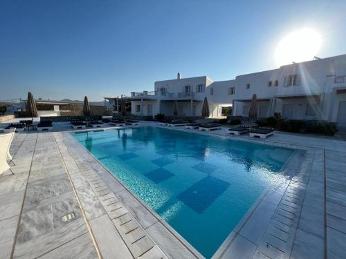 Margie Mykonos Hotel — Pool view
