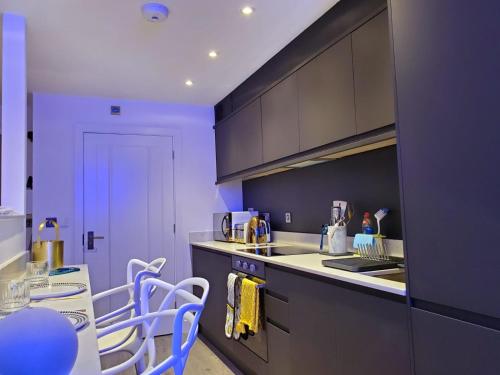 Central Boutique Studio ( With Parking ) photo 5