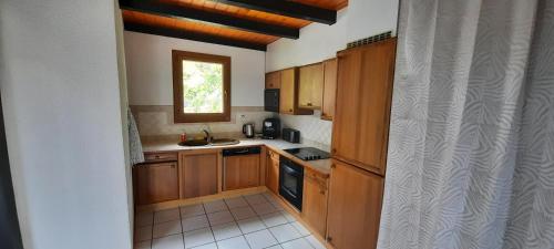 Кухня или мини-кухня в Grand chalet 6-8 personnes, ski et randonnées
