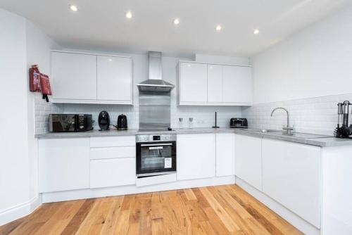 Gorgeous Modern Apartment BR2 – Photos 4