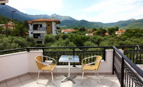 En generel udsigt til bjerge eller udsigt til bjerge taget fra lejlighedshotellet