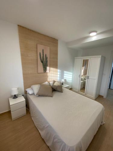 Central apartment with parking by Wayra Tarifa
