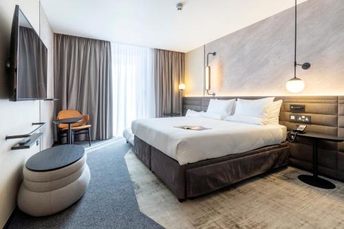 Novotel Liverpool Paddington Village Image