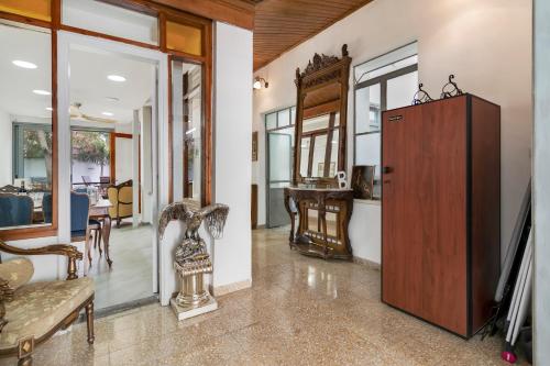 Foto To Hani - Large Traditional House 4