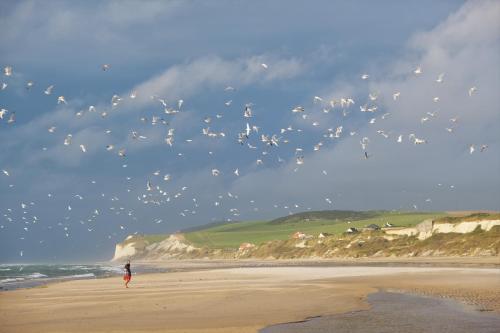 Cambuse Appartement à Sangatte au premier étage à 50 metres de la plage