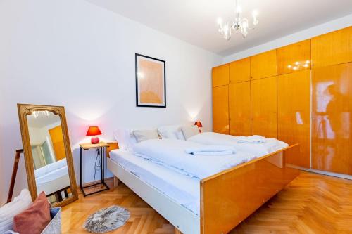 Posteľ alebo postele v izbe v ubytovaní Marinero Apartment
