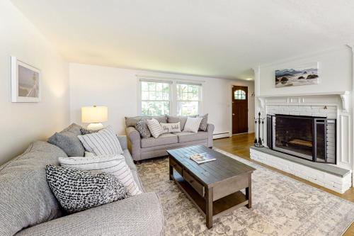 Monument Beach Hill House – Photos 2