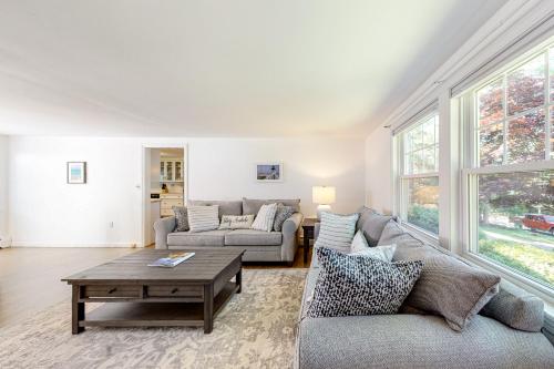 Monument Beach Hill House – Photos 3