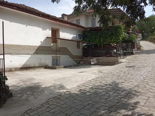 Bangunan di mana terletaknya apartmen