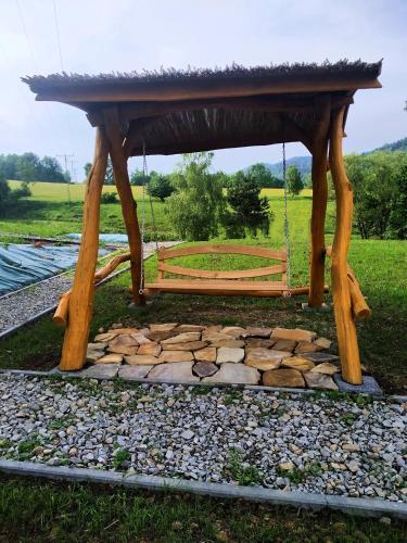 Taman di luar Bieszczadzkie Dworki