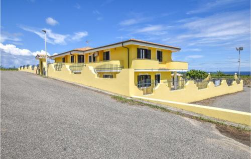 Stunning apartment in BRIATICO with WiFi and 2 Bedrooms