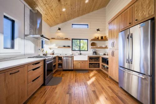 The Outlook - Luxury Cabin – Photos 3