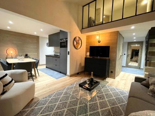 Duplex rénové au centre de Val d'Isère, 100m des pistes, 4/5 pers, Wifi, nombreux équipements - FR-1-518-90