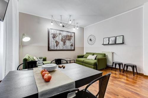 BMGA l Cozy Industrial Apartment in City Center