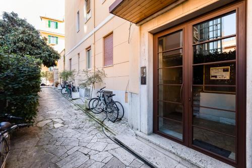 BMGA l Cozy Industrial Apartment in City Center