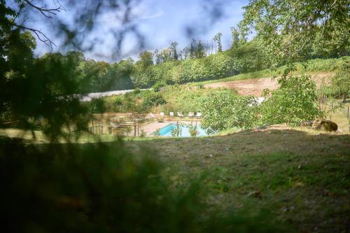 Bazén v ubytování Relais San Lorenzo nebo v jeho okolí